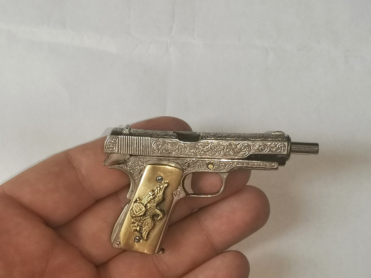 Colt 1911 engraved ����������� 4