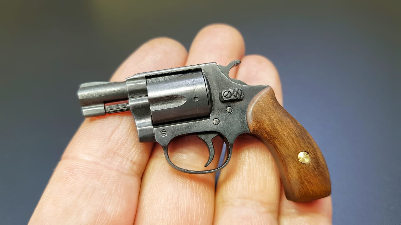 Smith and Wesson Chief .38 ����������� 2