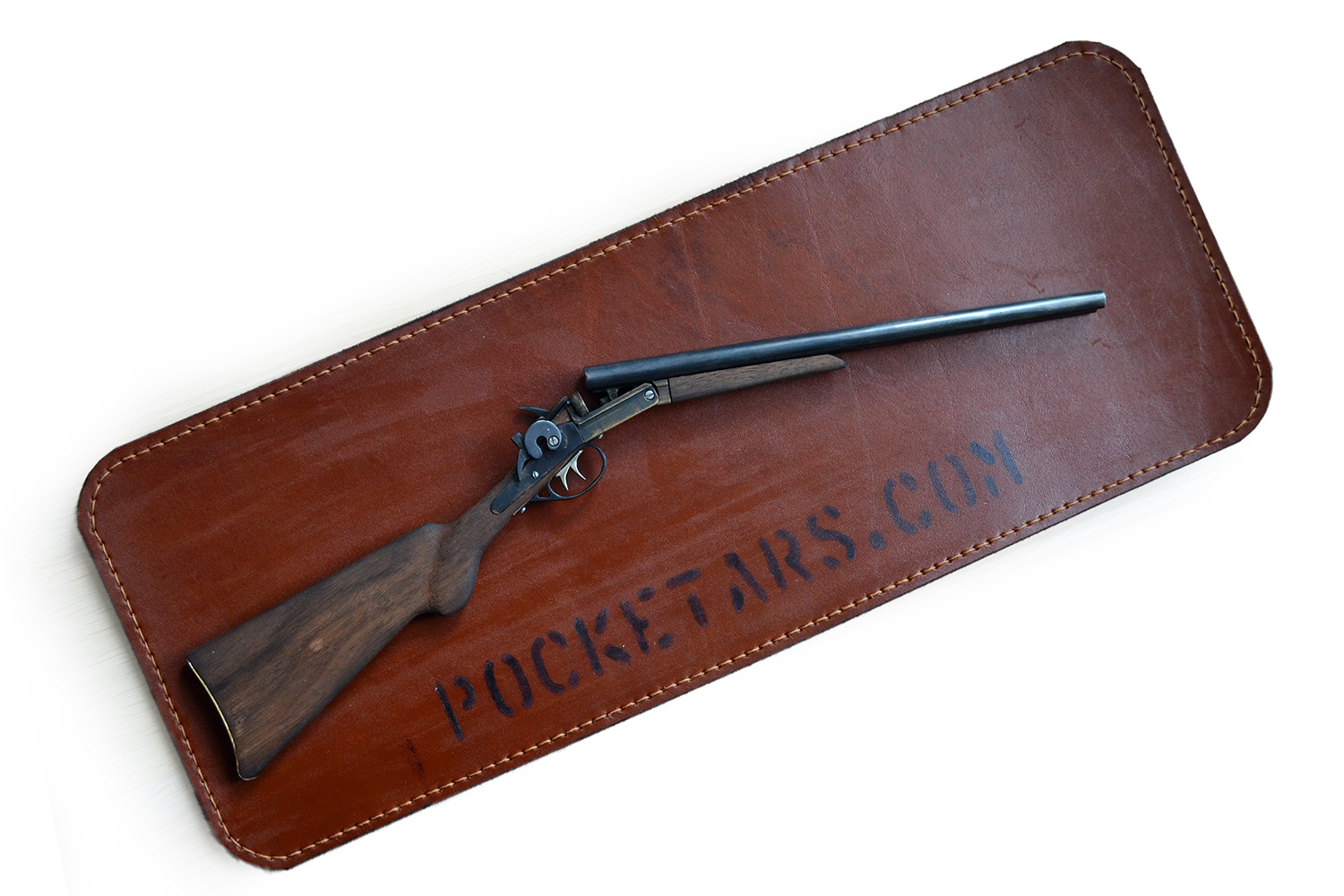 Model Wyatt Earp shotgun on a scale of 1:2,5